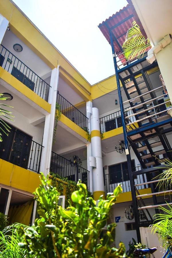 Hotel Melina Плая дел Кармен Екстериор снимка