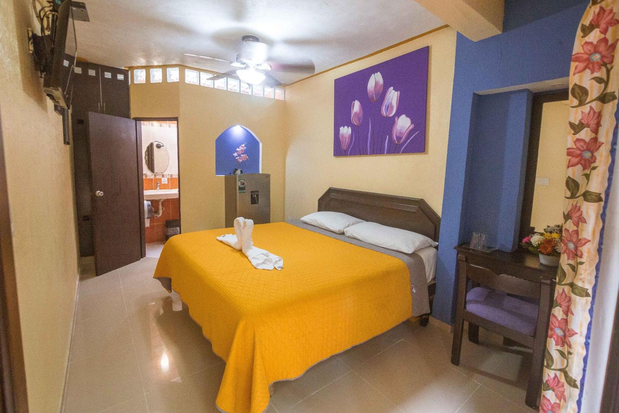 Hotel Melina Плая дел Кармен Екстериор снимка