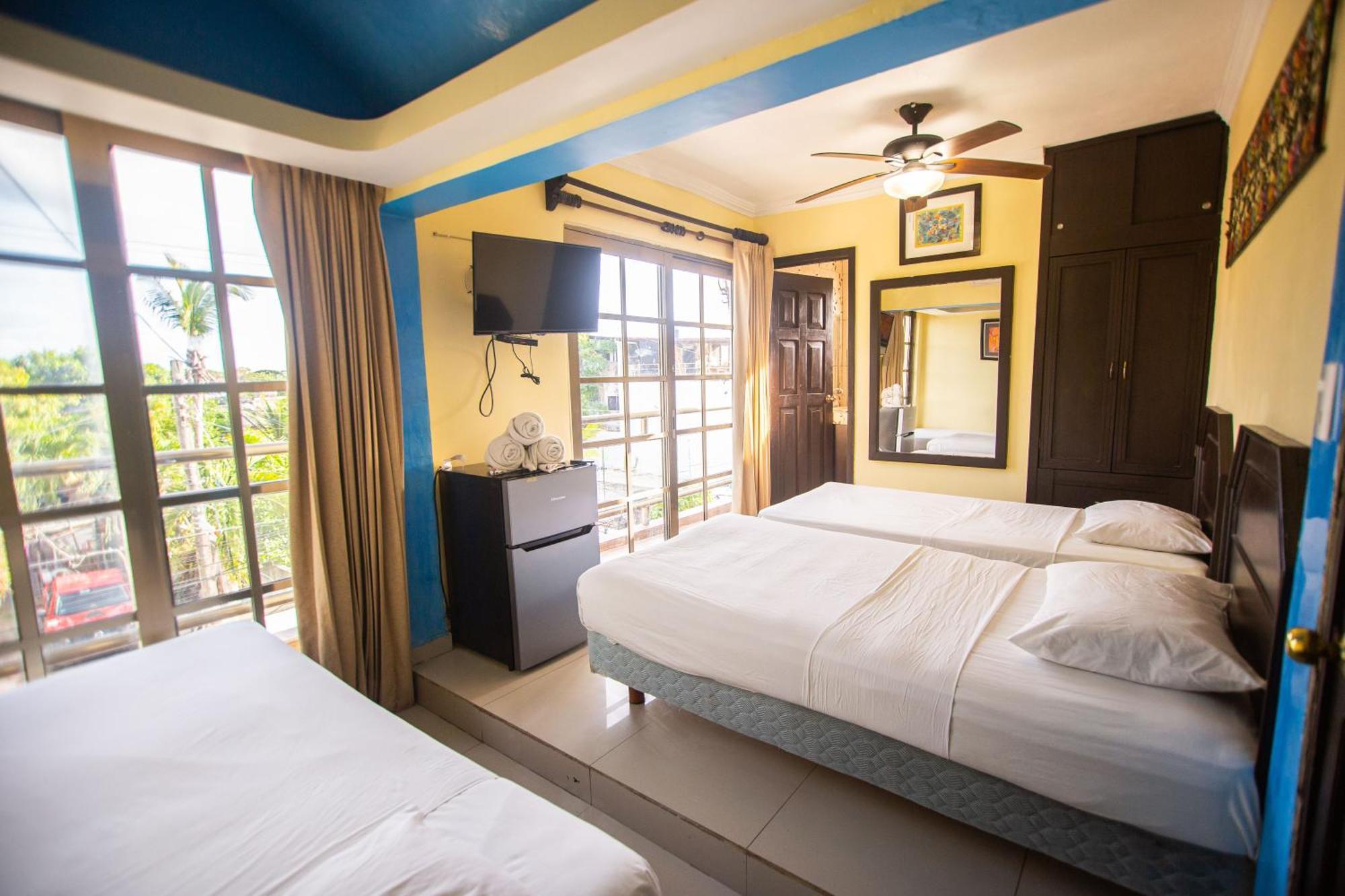 Hotel Melina Плая дел Кармен Екстериор снимка