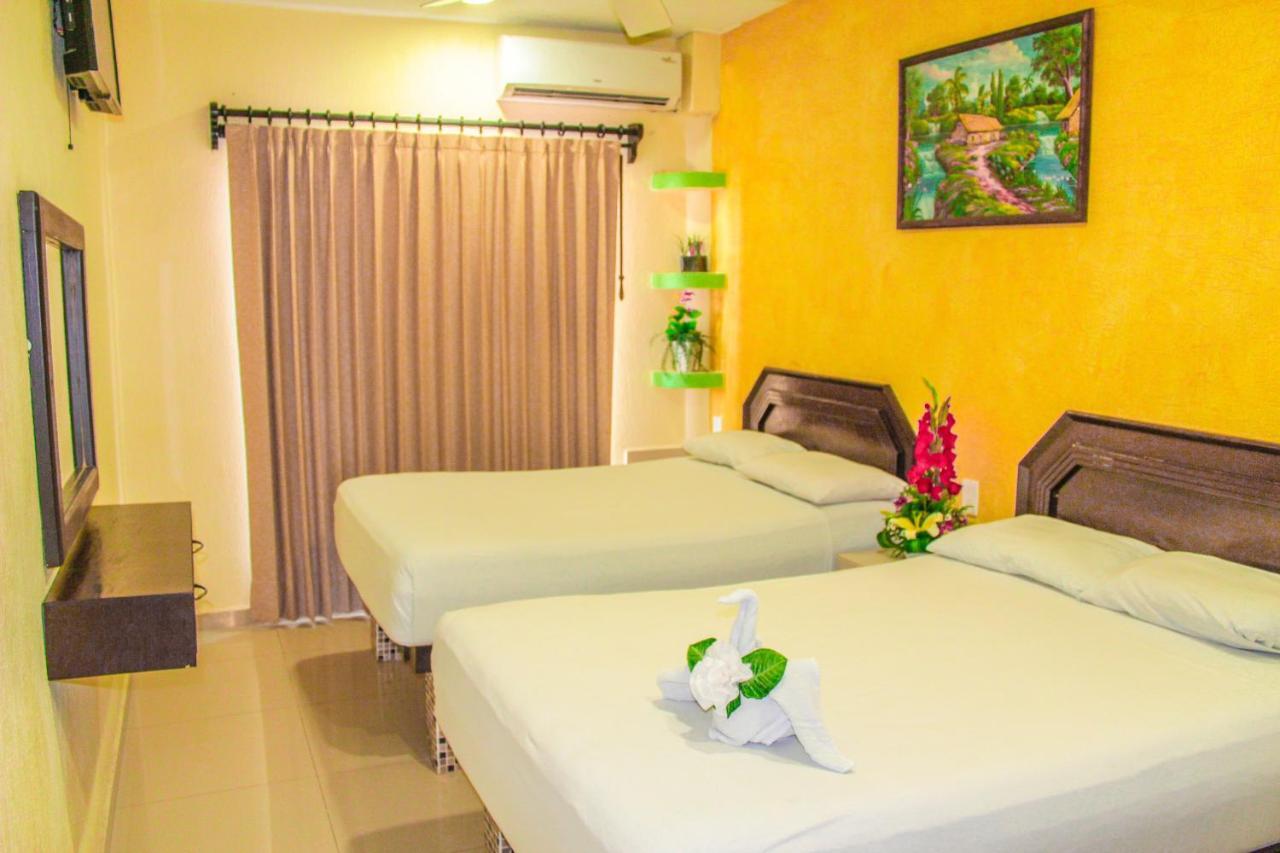 Hotel Melina Плая дел Кармен Екстериор снимка